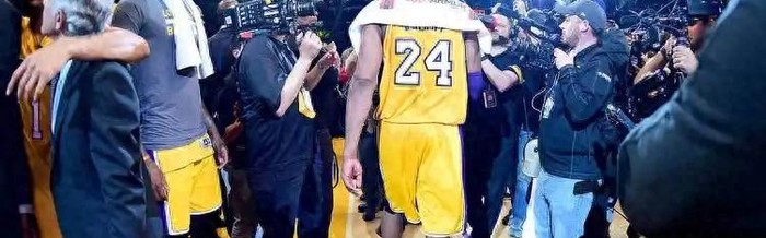 开云入口-科比的退役巡演相比与韦德的退役巡演有何区别？詹姆斯要当心了|科比·布莱恩特|德维恩·韦德|科比-布莱恩特|洛杉矶湖人队|nba_新浪体育_新浪新闻