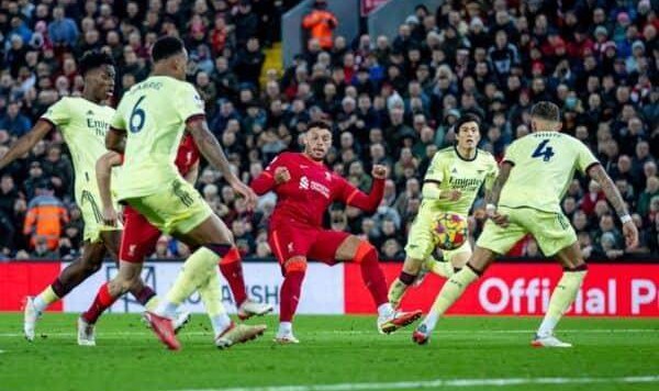 开云官网-锋线齐开火先谢中场给力，红军新铁三角碾压级输出