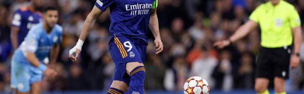 开云服务-本泽马解释为什么打勺子点球：我就是这么自信