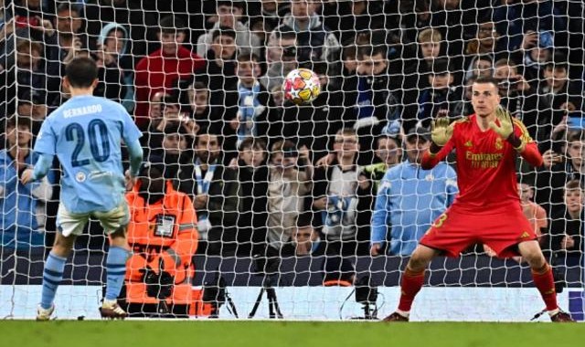 开云网页版-点球大战B席射失怪莫德里奇 他把皮球踢向看台！