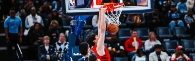 开云服务-先抑后“杨”！生涯首次先发 杨瀚森赢得教练肯定