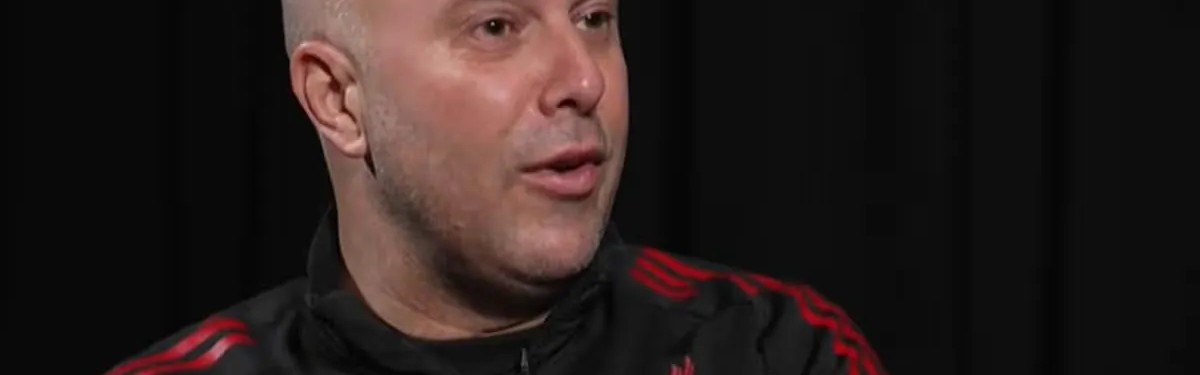 开云登录-斯洛特：我听杰拉德的，不该再谈对手密集防守&amp;amp;要找方法解决