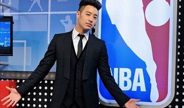 开云官网-35万买下篮网0.067%股份，如今升值多少？网友：难以置信|潘玮柏|篮球|柯蒂斯·琼斯|球队|娱乐圈_新浪体育_新浪新闻