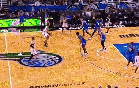 1647400696330051591.gif 1.gif